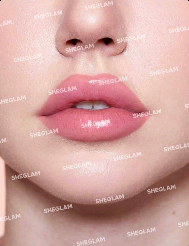 لیپ گلاس پددار Pout Pillow Cushion Lip Gloss